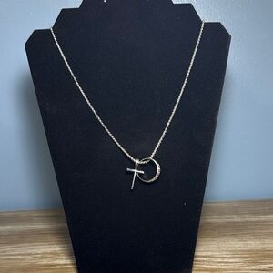 Graduation GIFT ALERT ‼️ Chic Silver Cross and Circle Pendant Necklace